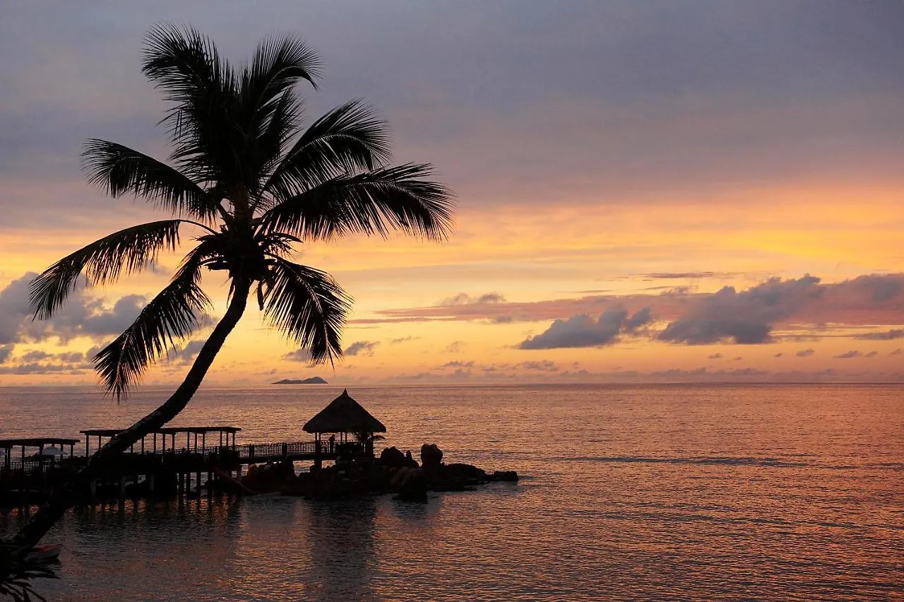 Fisherman'S Cove Resort Beau Vallon