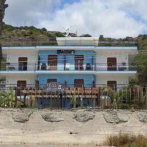 chrismare-hotel.sicilyhotelsitaly.net/