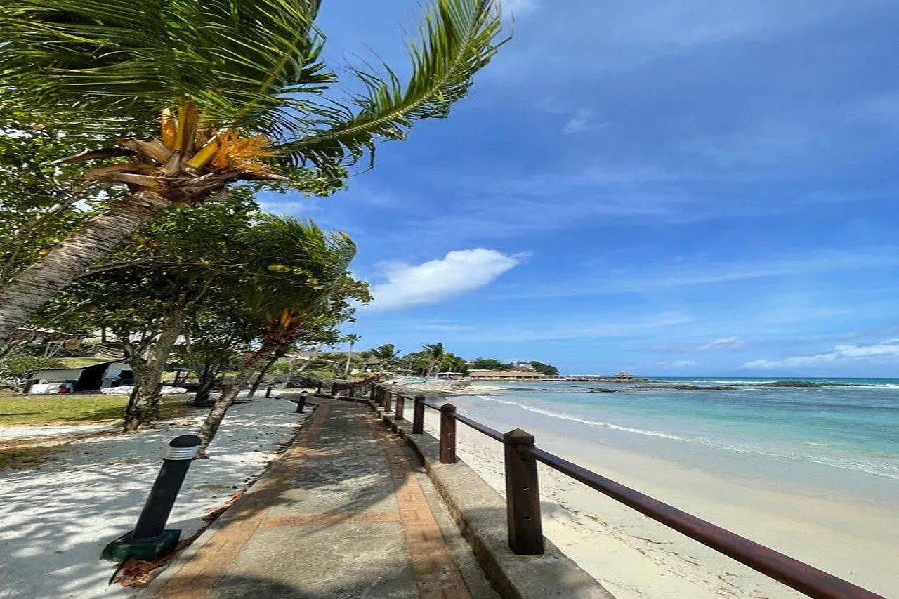 Fisherman'S Cove Resort Beau Vallon
