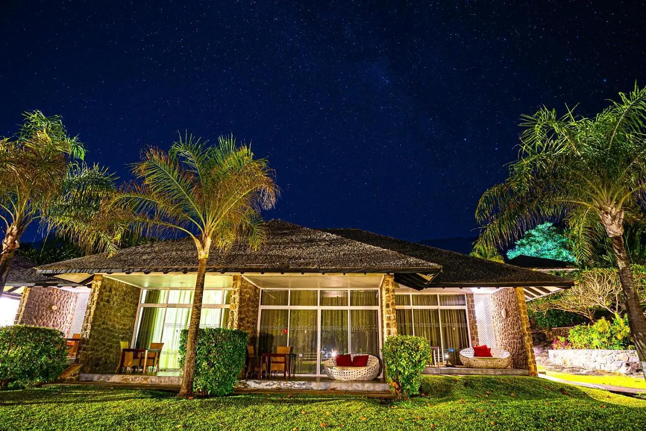 Fisherman'S Cove Resort Beau Vallon