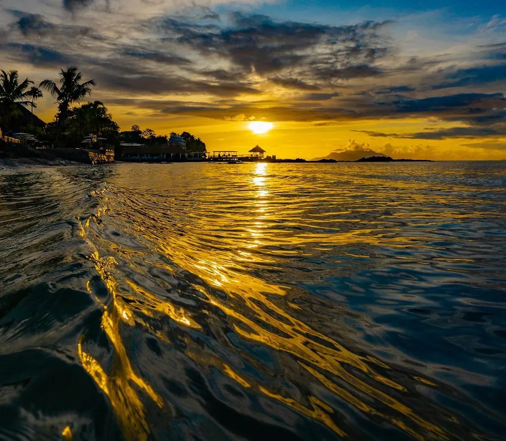 Fisherman'S Cove Resort Beau Vallon