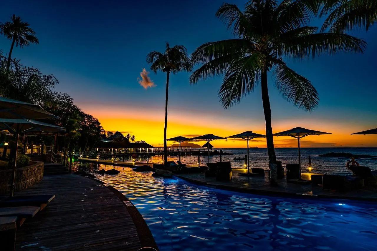 Fisherman'S Cove Resort Beau Vallon