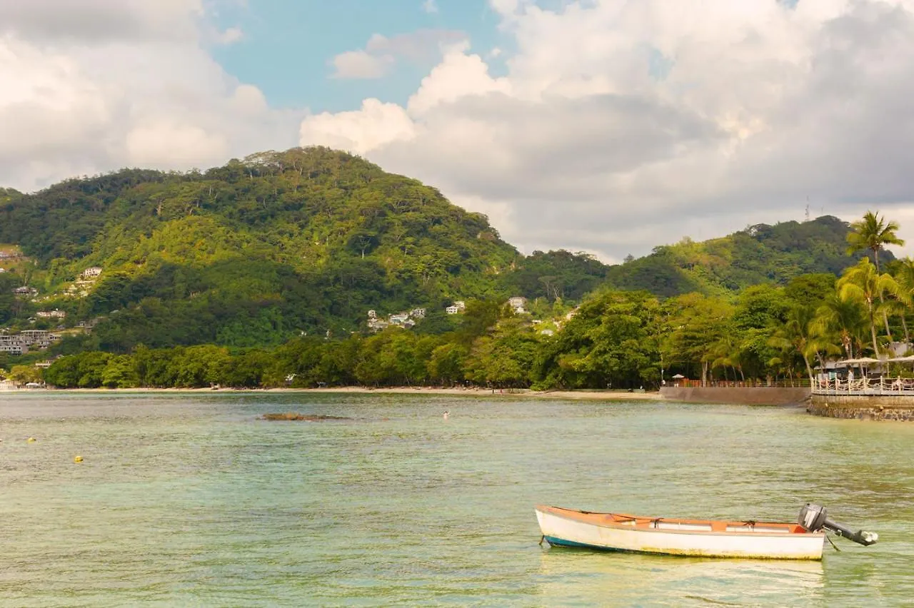 Fisherman'S Cove Resort Beau Vallon