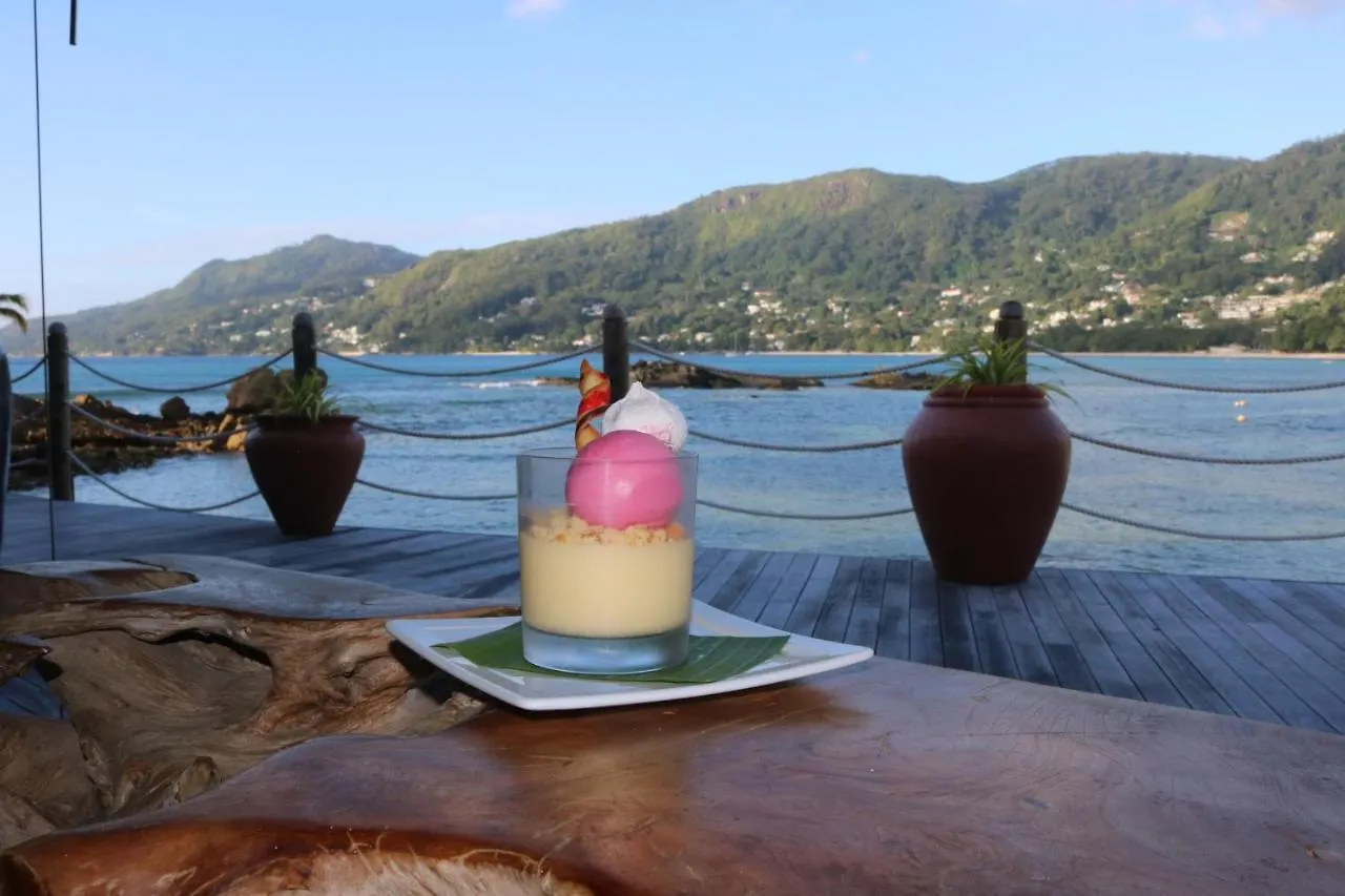 Fisherman'S Cove Resort Beau Vallon